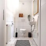 Apartman Appartio: Geraeumige, Moderne Fuer Gruppen/familien