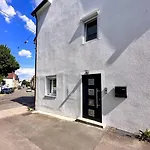Apartman Appartio: Geraeumige, Moderne Fuer Gruppen/familien *