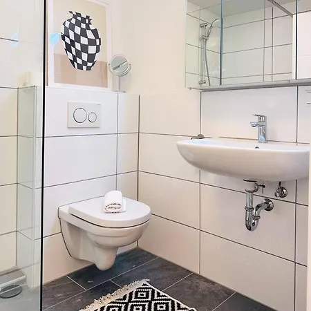 Appartio: Geraeumige, Moderne Fuer Gruppen/familien * Stuttgart